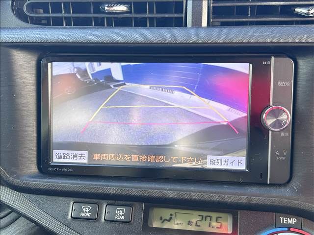 TOYOTA AQUA 2013 Image 31