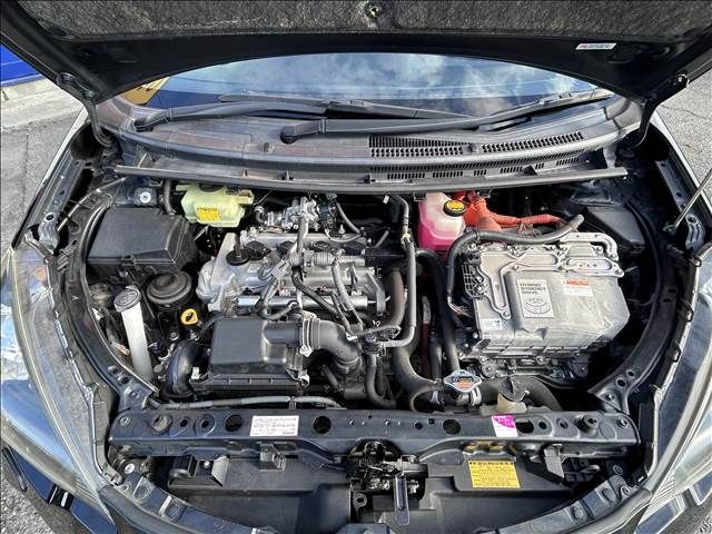 TOYOTA AQUA 2013 Image 31