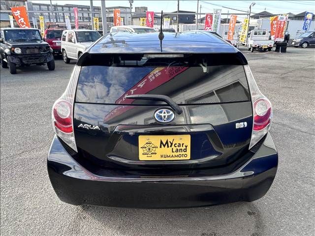 TOYOTA AQUA 2013 Image 31