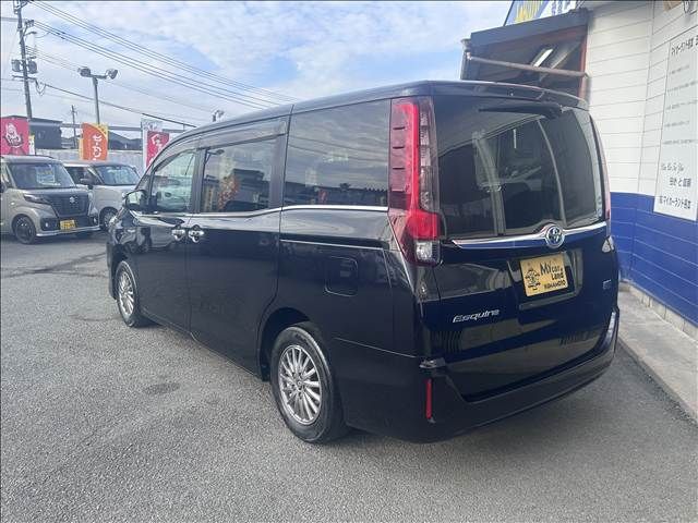 TOYOTA ESQUIRE HYBRID 2015 Image 31