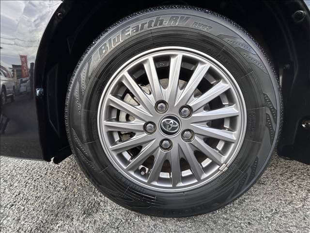 TOYOTA ESQUIRE HYBRID 2015 Image 31