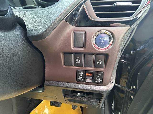 TOYOTA ESQUIRE HYBRID 2015 Image 31