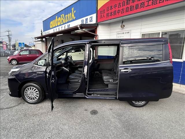 TOYOTA ESQUIRE HYBRID 2015 Image 31