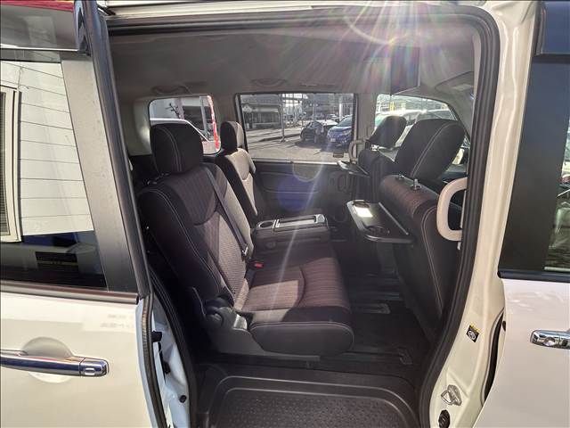 NISSAN SERENA  S-HYBRID 2015 Image 31