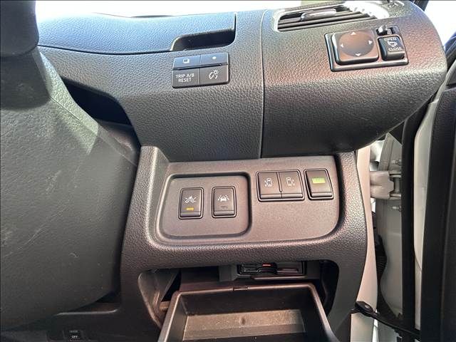 NISSAN SERENA  S-HYBRID 2015 Image 31