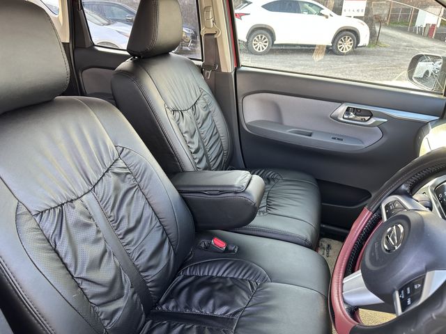 DAIHATSU MOVE CUSTOM 2015 Image 31