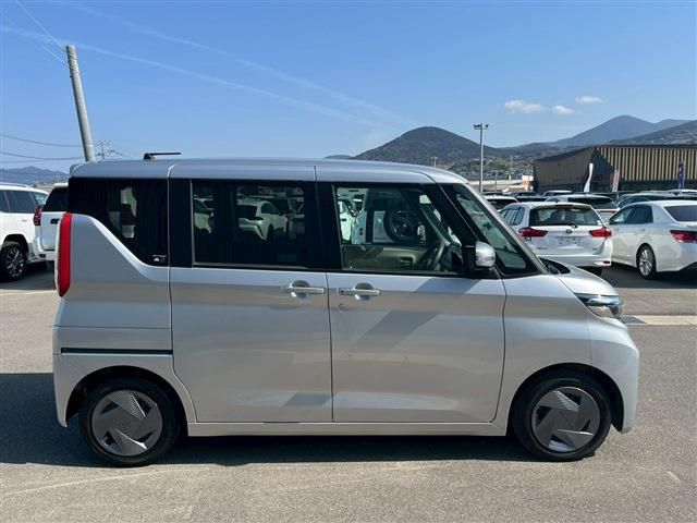 NISSAN ROOX 2023 Image 31