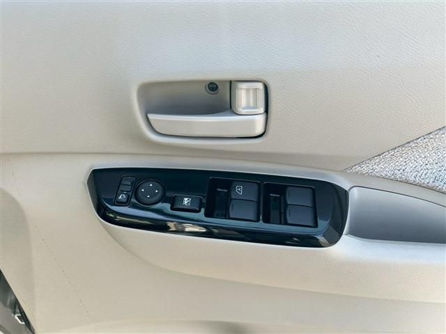 NISSAN ROOX 2023 Image 31