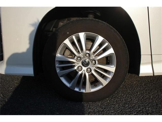 TOYOTA NOAH 4WD 2023 Image 31