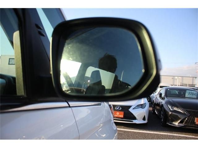 TOYOTA NOAH 4WD 2023 Image 31