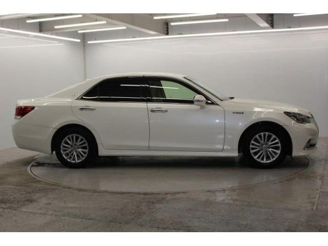 TOYOTA CROWN SEDAN HYBRID 2016 Image 31