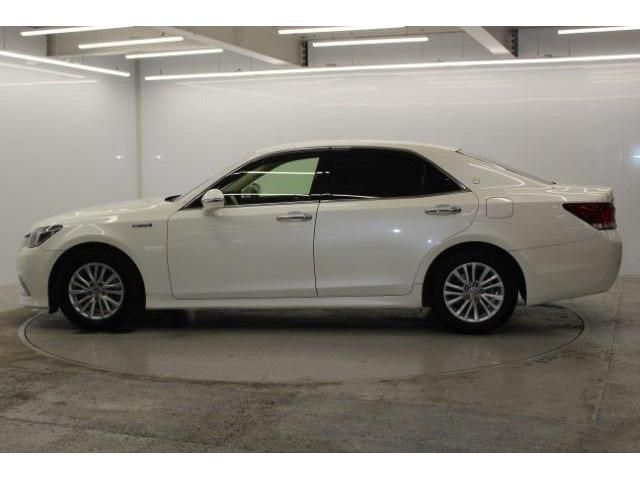 TOYOTA CROWN SEDAN HYBRID 2016 Image 31
