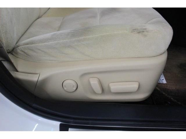 TOYOTA CROWN SEDAN HYBRID 2016 Image 31