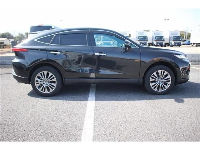 TOYOTA HARRIER HYBRID 2023 Image 31