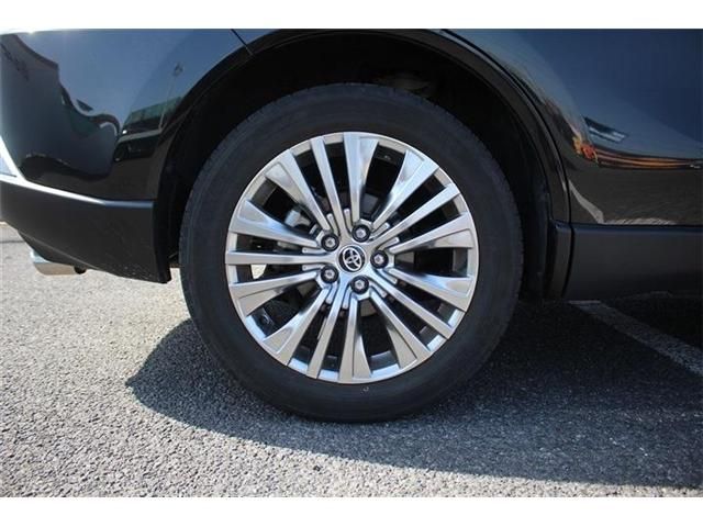 TOYOTA HARRIER HYBRID 2023 Image 31