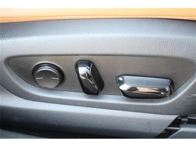 TOYOTA LEXUS UX300E 2021 Image 31