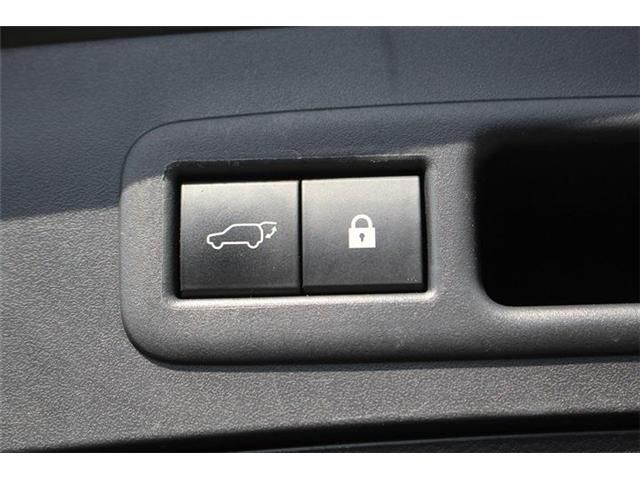 TOYOTA LEXUS UX300E 2021 Image 31