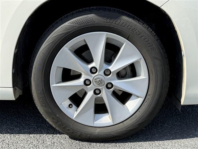 TOYOTA ALPHARD 2012 Image 31