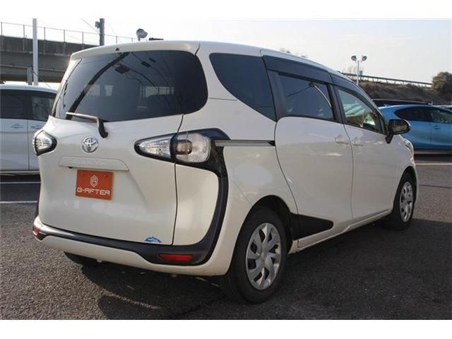 TOYOTA SIENTA 2015 Image 31