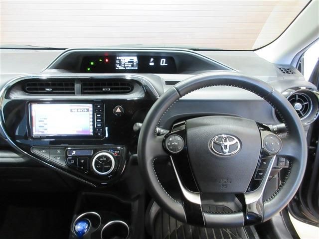 TOYOTA AQUA 2018 Image 31