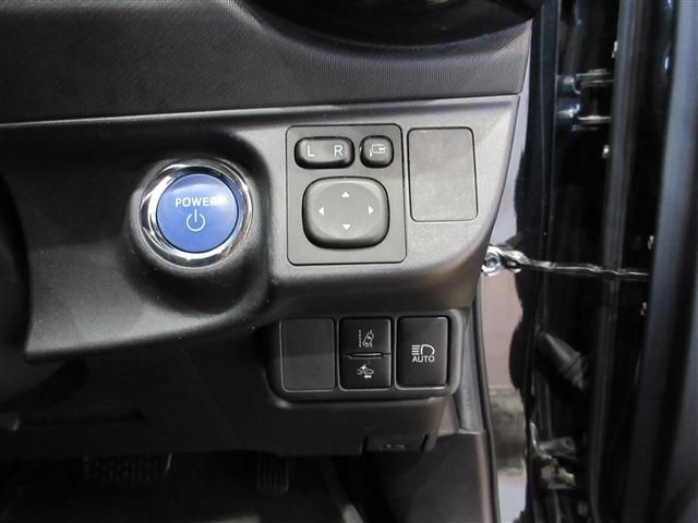 TOYOTA AQUA 2018 Image 31