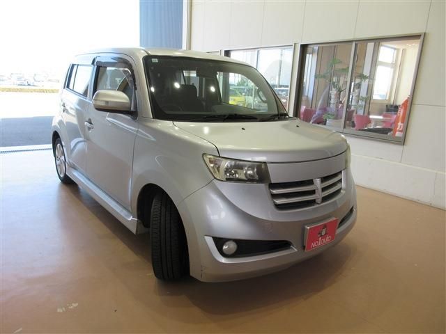 TOYOTA BB 2011 Image 31