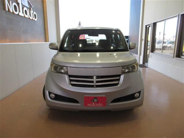 TOYOTA BB 2011 Image 31