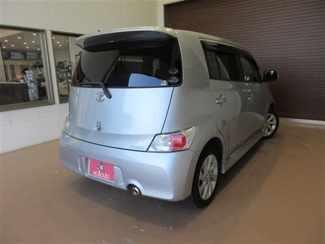 TOYOTA BB 2011 Image 31