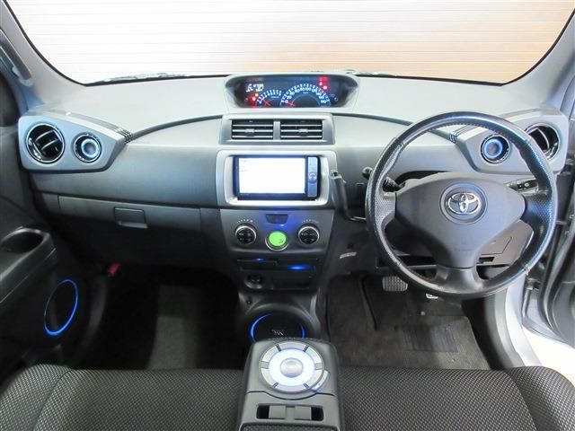 TOYOTA BB 2011 Image 31