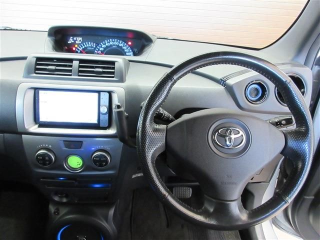 TOYOTA BB 2011 Image 31
