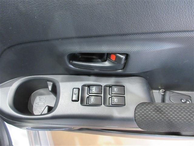 TOYOTA BB 2011 Image 31