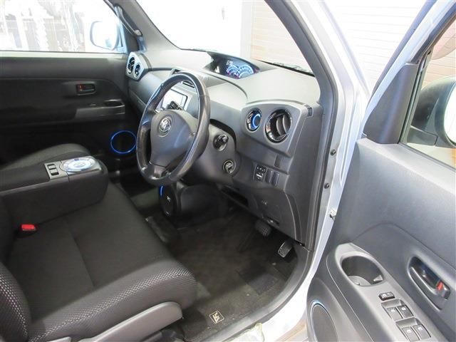 TOYOTA BB 2011 Image 31