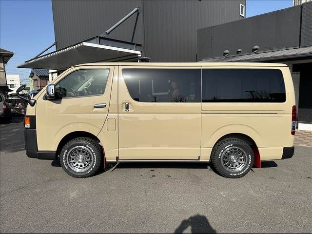 TOYOTA HIACE VAN 4WD 2026 Image 31