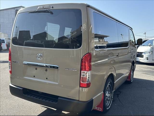 TOYOTA HIACE VAN 4WD 2026 Image 31