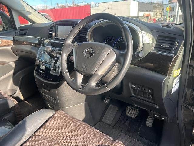 NISSAN ELGRAND 2012 Image 31