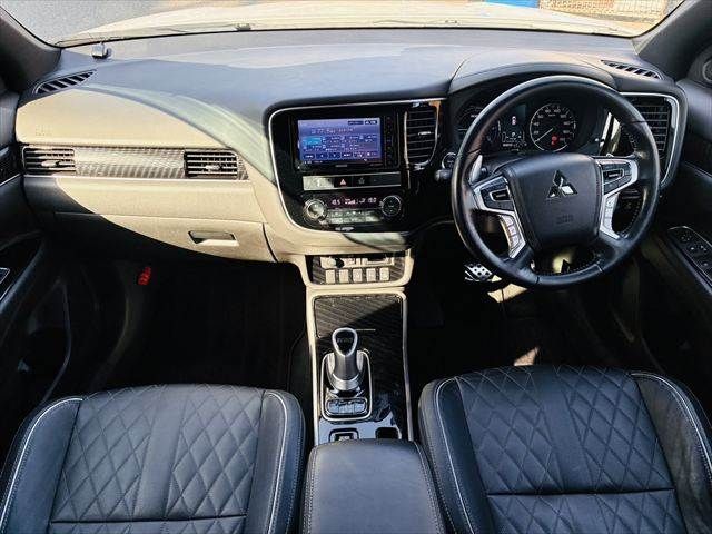 MITSUBISHI OUTLANDER PHEV 2018 Image 31