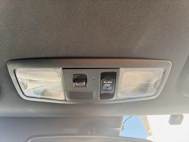 MITSUBISHI OUTLANDER PHEV 2018 Image 31