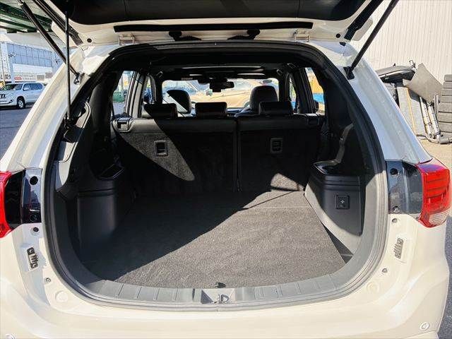 MITSUBISHI OUTLANDER PHEV 2018 Image 31