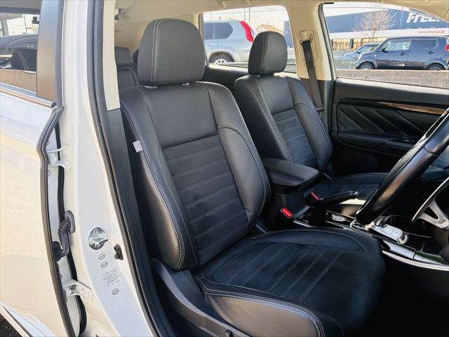 MITSUBISHI OUTLANDER PHEV 2015 Image 31