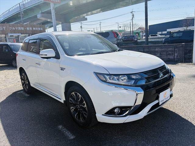 MITSUBISHI OUTLANDER PHEV 2015 Image 31
