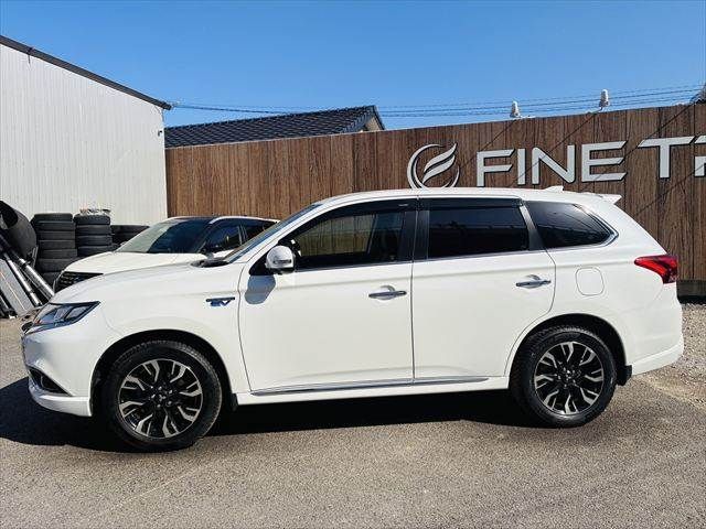 MITSUBISHI OUTLANDER PHEV 2015 Image 31
