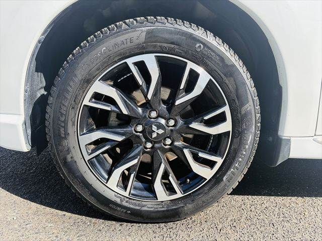 MITSUBISHI OUTLANDER PHEV 2015 Image 31