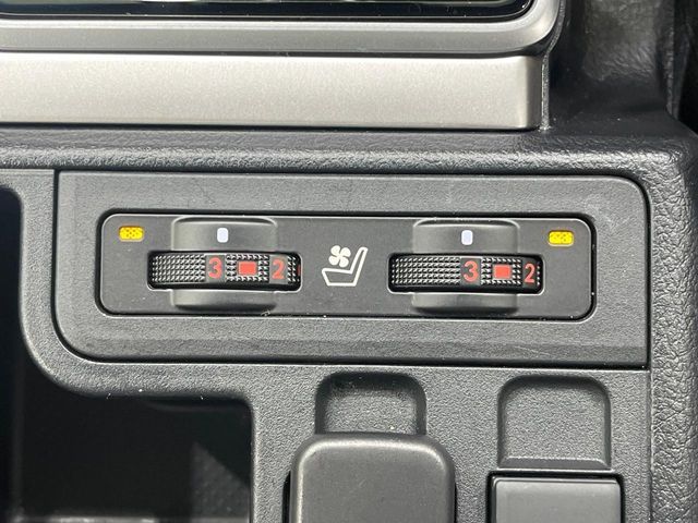 TOYOTA LANDCRUISER PRADO 2022 Image 31