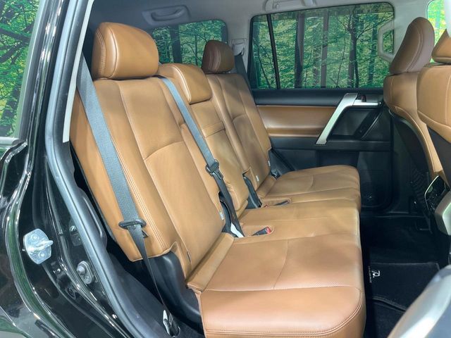 TOYOTA LANDCRUISER PRADO 2022 Image 31