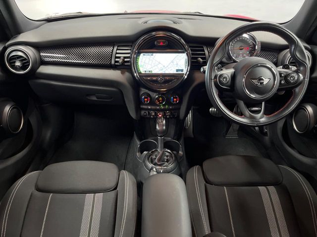 BMW MINI COOPER S 5D 2015 Image 31
