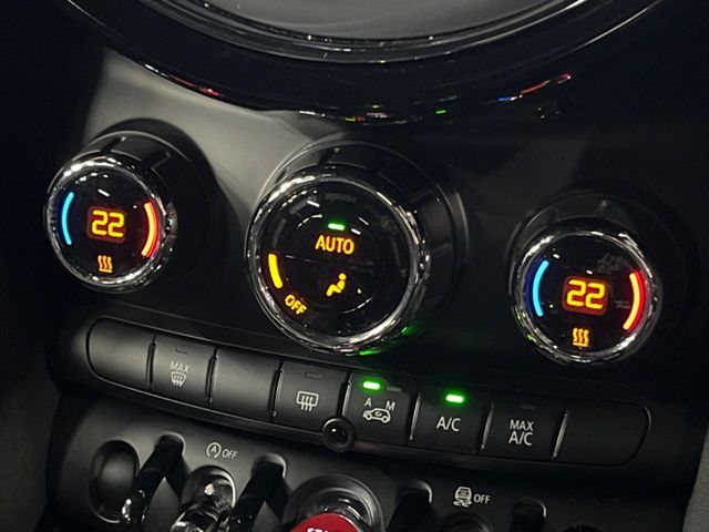 BMW MINI COOPER S 5D 2015 Image 31