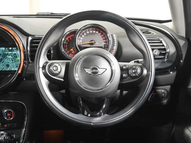 BMW MINI COOPER SD C 2017 Image 31