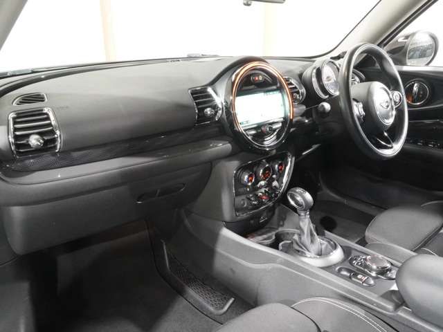 BMW MINI COOPER S CL 2018 Image 31