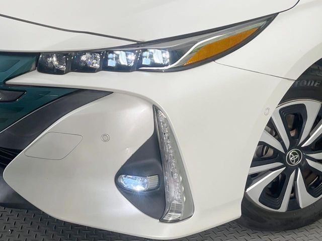 TOYOTA PRIUS PHV 2017 Image 31