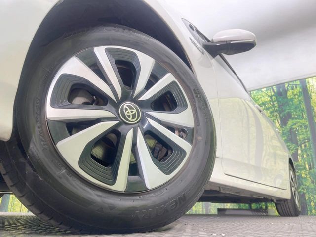 TOYOTA PRIUS PHV 2017 Image 31